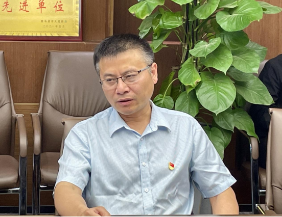 0428新聞稿-駐馬店市產(chǎn)業(yè)投資集團(tuán)有限公司召開(kāi)“青春向黨、奮斗強(qiáng)國(guó)”五四青年節(jié)主題座談交流會(huì)459.png
